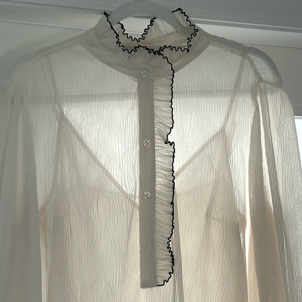 Beautiful Tory Burch size 10 Blouse with liner - Picture 2 of 5